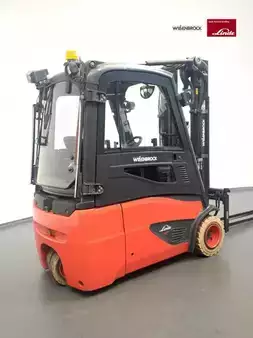 Elektrisk- 3 hjul 2018  Linde E18-386-02 (2)