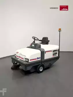 Egyéb 2022  [div] 90EH (1)