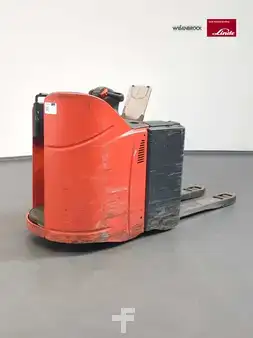 Stoccatori uomo a piedi 2021  Linde T20SP-131-01 (1)