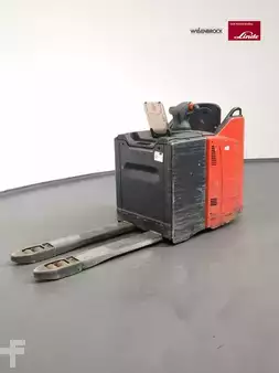 Stoccatori uomo a piedi 2021  Linde T20SP-131-01 (2)