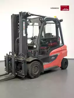Wózki gazowe 2021  Linde H30T-1202-01 (1)