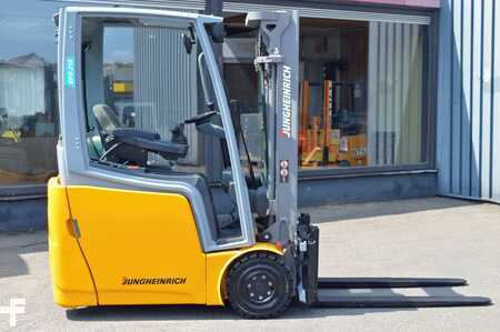 Electric - 3 wheels 2016  Jungheinrich EFG 215 Batterie Bj2020 (1)