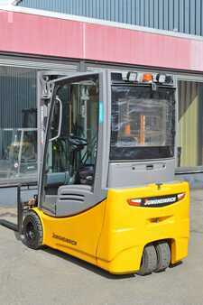 Chariot 3 roues électrique 2017  Jungheinrich EFG 220 Batterie Bj2020 (7)