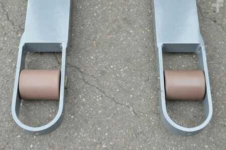 Hochhubwagen 2018  Jungheinrich EJC 212 (9)