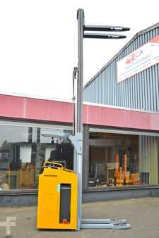 High lift pallet trucks sit-down 2018  Jungheinrich ESC 316z Batterie Bj2021 (3)