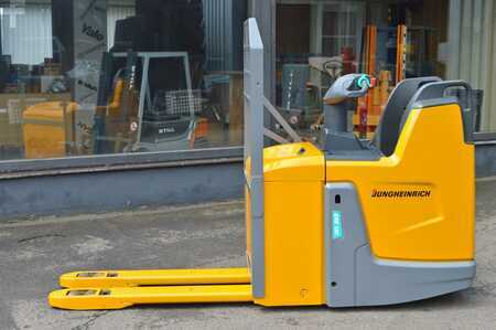 Elektro 4 Rad 2020  Jungheinrich ERE 120 (3)