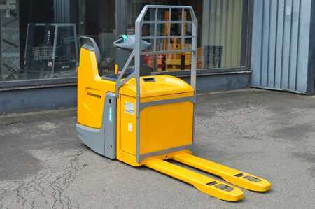 Elektro 4 Rad 2020  Jungheinrich ERE 120 (4)