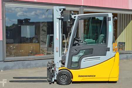 Eléctrico - 3 rodas 2016  Jungheinrich EFG 218 (2)