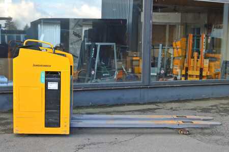 Niederhubwagen-Jungheinrich-ESE 220 Batterie Bj2022