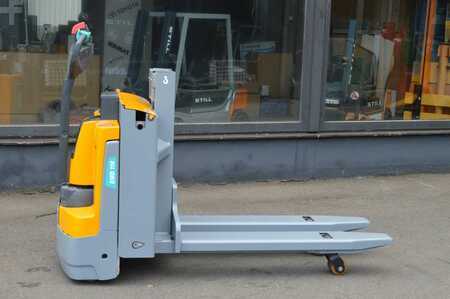 Stapelaars 2019  Jungheinrich EMD 118 (2)
