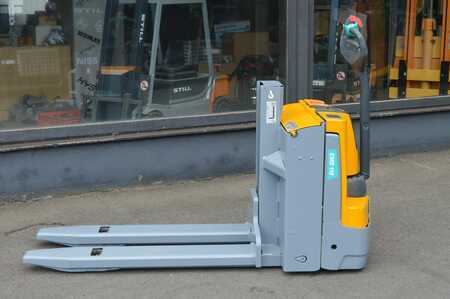 Stapelaars 2019  Jungheinrich EMD 118 (4)