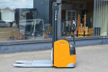 Stacker pedestre 2003  Still EGV 14 (1)