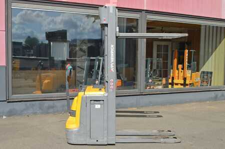 Stapelaars 2020  Jungheinrich EJC 214z (4)