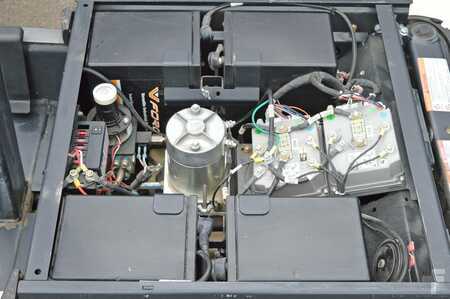 Vertikální vychystávací vozík 2016  Crown WAV60-118 (8)