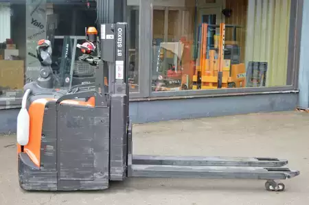 Hochhubwagen 2020  Toyota SPE 200D (3)