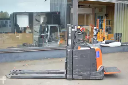 Hochhubwagen 2020  Toyota SPE 200D (5)