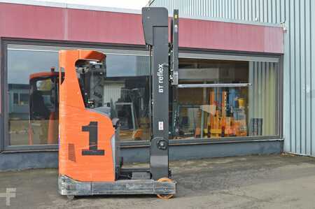 Chariots à mât rétractable 2017  Toyota RRE160H (4)