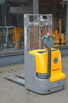 Apilador eléctrico 2019  Jungheinrich EJC 110 (5)