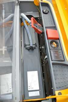 Apilador eléctrico 2019  Jungheinrich EJC 110 (9)