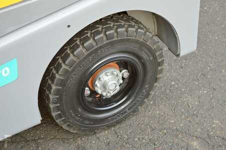 Tahač 2022  Jungheinrich EZS 570 (11)