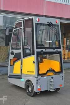 Tahač 2022  Jungheinrich EZS 570 (6)