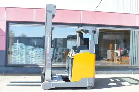 Chariots à mât rétractable 2018  Jungheinrich ETV 216  Batterie Bj2023  93% (5)
