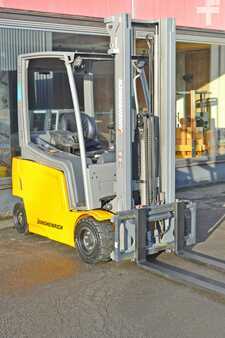 Elektrisk- 4 hjul 2022  Jungheinrich EFG 318k Top (4)