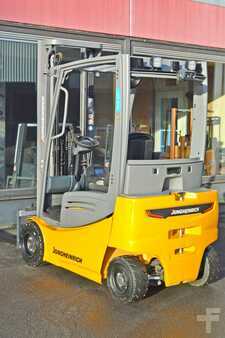 Elektrisk- 4 hjul 2022  Jungheinrich EFG 318k Top (7)