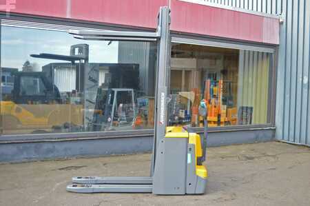 Ledstaplare gå 2020  Jungheinrich EJD 222 Batterie Bj2024 (1)