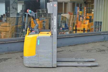 Pinontavaunu 2017  Jungheinrich ERC 212 (1)