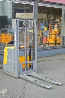 Pinontavaunu 2017  Jungheinrich ERC 212 (4)