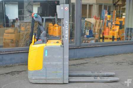 Pinontavaunu 2017  Jungheinrich ERC 212 (1)