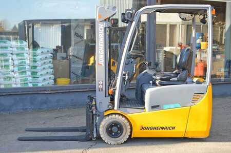 El truck - 3 hjulet 2018  Jungheinrich EFG 115 (2)