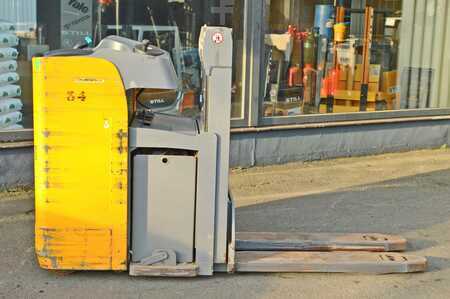 Magasemelésű béka 2018  Jungheinrich ESD 120 (1)