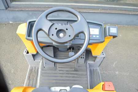 Schlepper 2017  Jungheinrich EZS 570 (6)