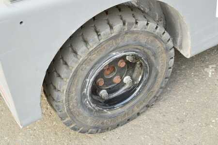 Schlepper 2017  Jungheinrich EZS 570 (9)