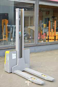 Stoccatori 2022  Jungheinrich EJC M10 (4)