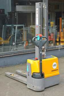 Stoccatori 2020  Jungheinrich EJC M10 (5)