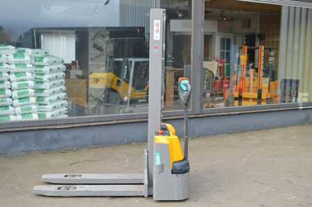 Stoccatori 2022  Jungheinrich EJC M10 (2)