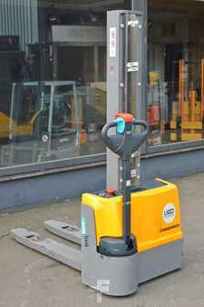 Stoccatori 2022  Jungheinrich EJC M10 (5)