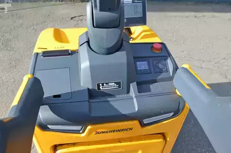 Transpaleta eléctrica 2022  Jungheinrich ERE 120 mit Waage (7)