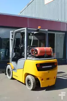 Carretilla elevadora GLP 2019  Jungheinrich TFG 425 (6)