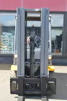 Carretilla elevadora GLP 2019  Jungheinrich TFG 425 (9)