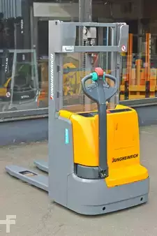 Pinontavaunu 2017  Jungheinrich EJC 112, mit Batterie von 2023 (5)