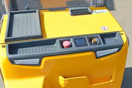 Apilador eléctrico 2020  Jungheinrich EJC 214 (6)