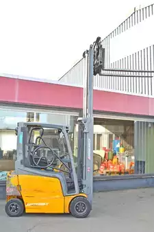 Elektro čtyřkolový VZV 2022  Jungheinrich EFG 318k (3)