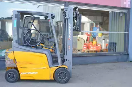 Elektro čtyřkolový VZV 2022  Jungheinrich EFG 318k (4)