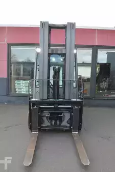 Carrelli elettrici 4 ruote 2019  Jungheinrich EFG 430 K (8)