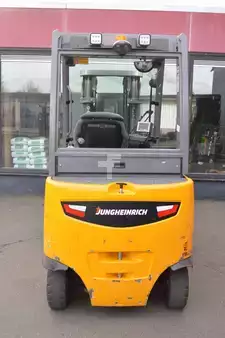 4-wiel elektrische heftrucks 2019  Jungheinrich EFG 425 ks Batterie Bj2021 (6)