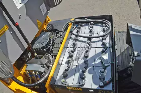 Chariots électriques à 3 roues 2019  Jungheinrich EFG 113 (12)